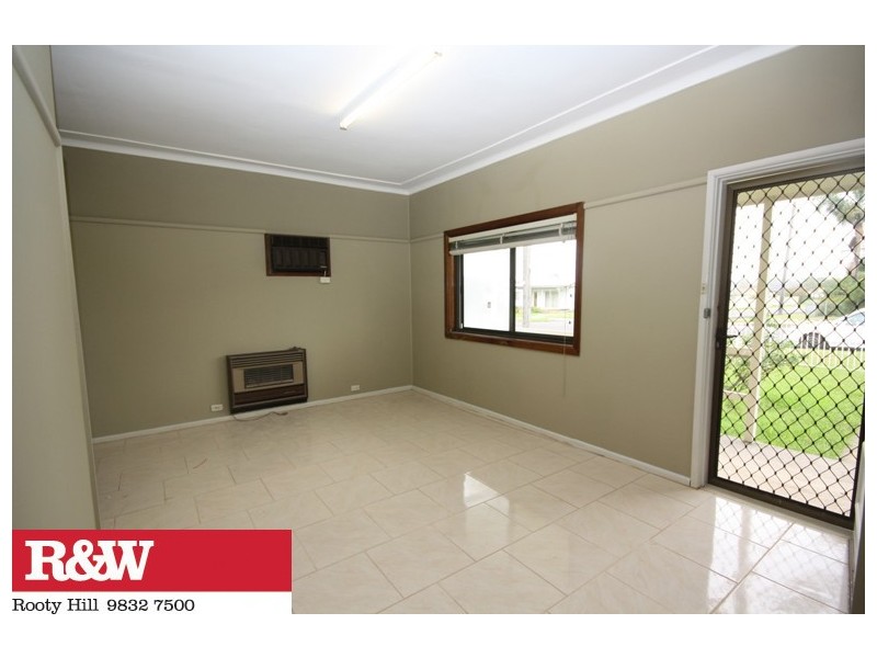 37 PENFOLD STREET, Eastern Creek NSW 2766