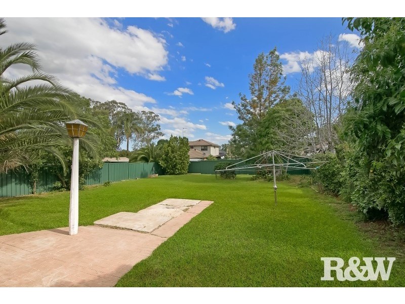 24 Guildford Road, Cambridge Park NSW 2747