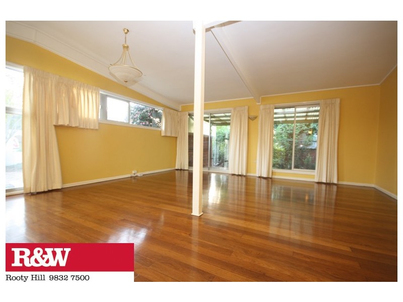 6 DOCTOR LAWSON PLACE, Rooty Hill NSW 2766