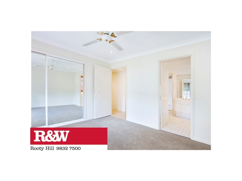 32 HESELTINE PLACE, Rooty Hill NSW 2766
