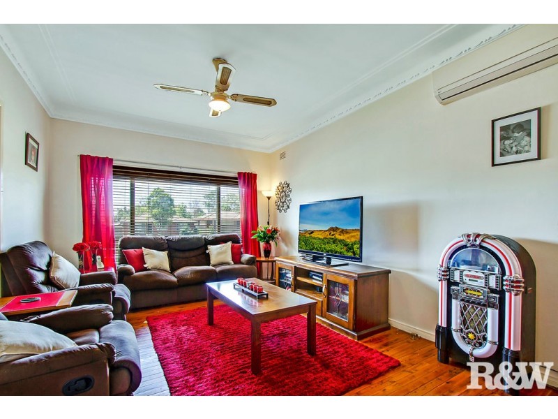 107 Richmond Road, Cambridge Park NSW 2747