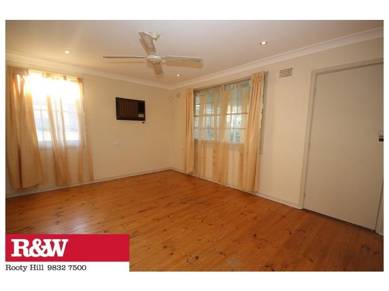 5 HARLOW AVENUE, Hebersham NSW 2770