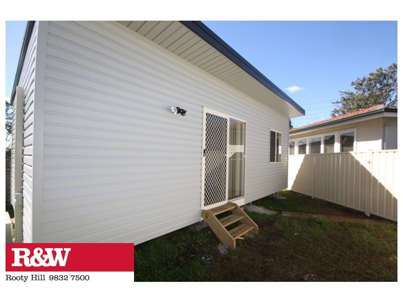 7A MANGARIVA AVENUE, Lethbridge Park NSW 2770