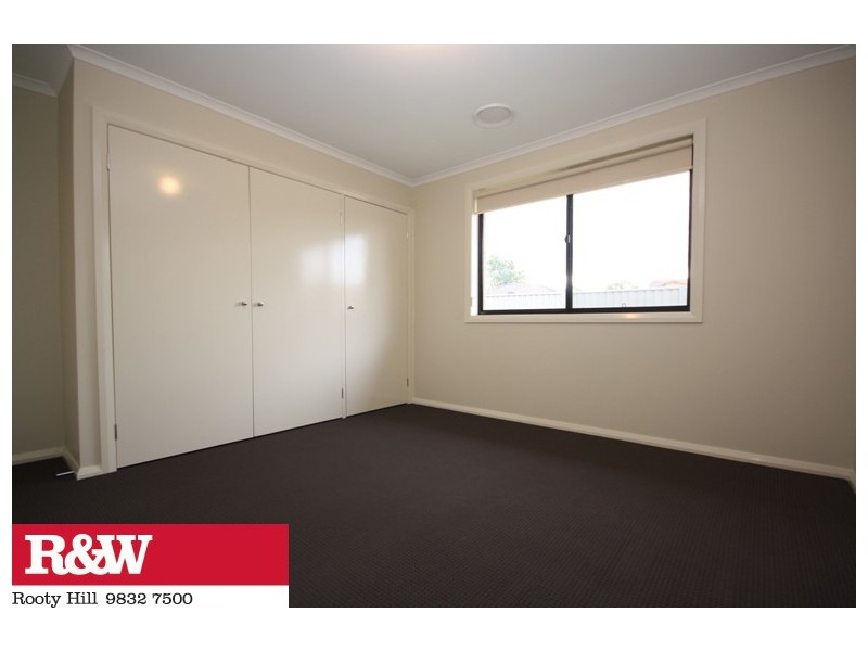 4 EDEN GROVE CIRCUIT, Rooty Hill NSW 2766