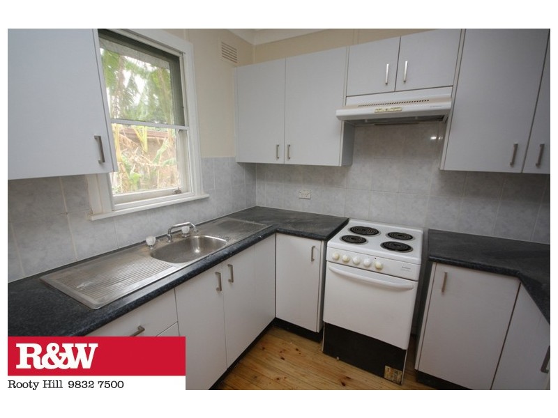 29 NELLA DAN AVENUE, Tregear NSW 2770