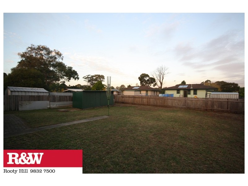 420 LUXFORD ROAD, Lethbridge Park NSW 2770