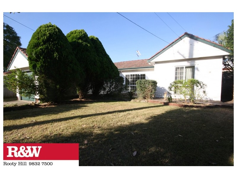 28 SYDNEY STREET, St Marys NSW 2760