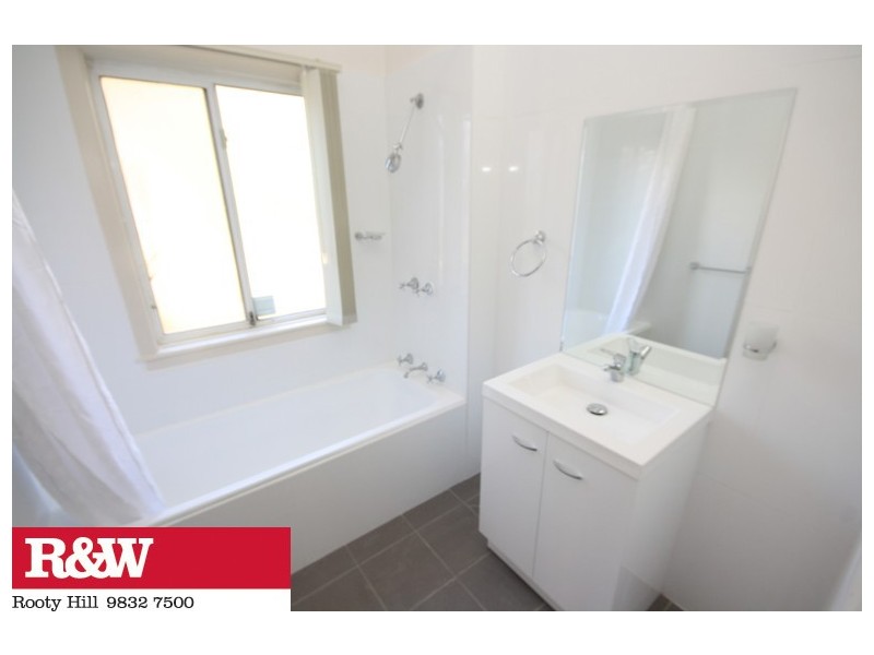 28 SYDNEY STREET, St Marys NSW 2760