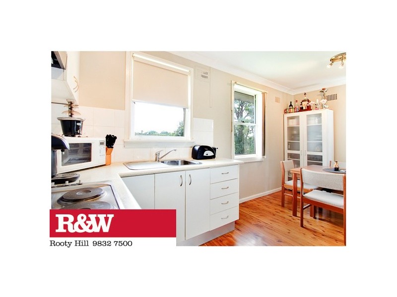 80 LUCENA AVENUE, Lethbridge Park NSW 2770