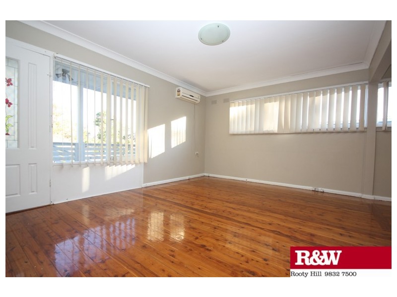 82 BULOLO DRIVE, Whalan NSW 2770