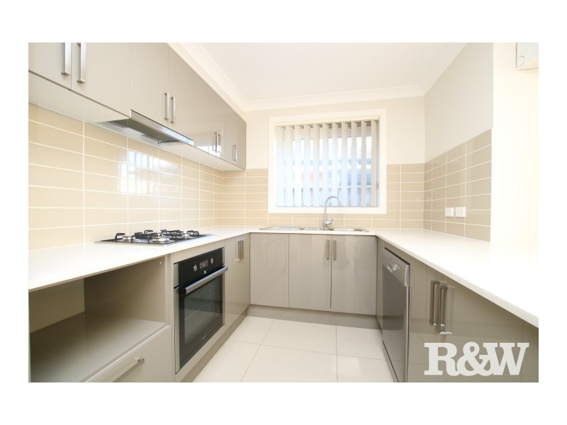 21 Grampian Avenue, Minto NSW 2566