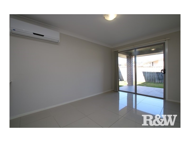 21 Grampian Avenue, Minto NSW 2566