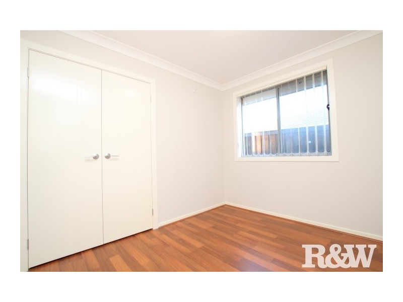 21 Grampian Avenue, Minto NSW 2566