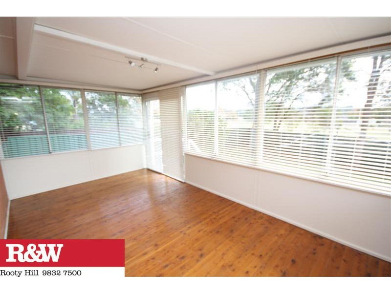 48 PARKES CRESCENT, Blackett NSW 2770