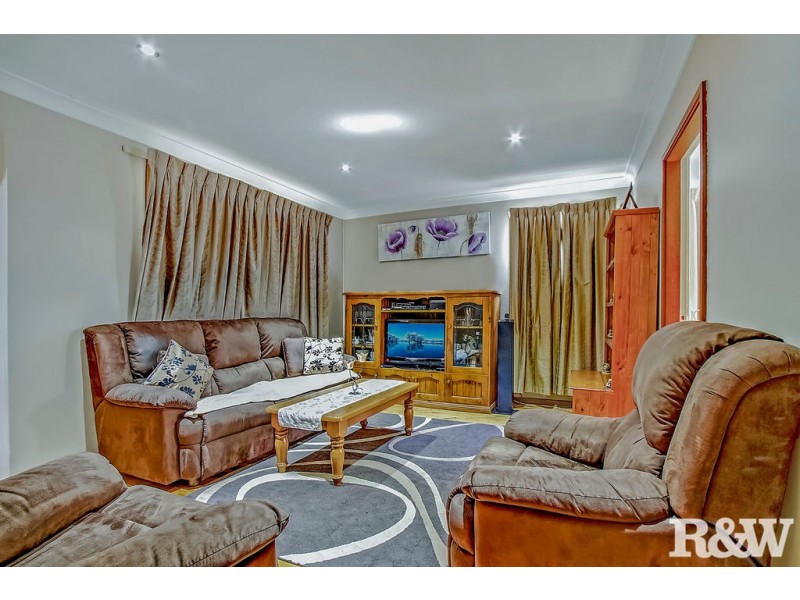 64 Parkes Crescent, Blackett NSW 2770