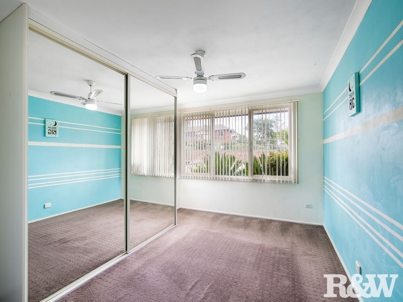 1/13 St Johns Road, Campbelltown NSW 2560