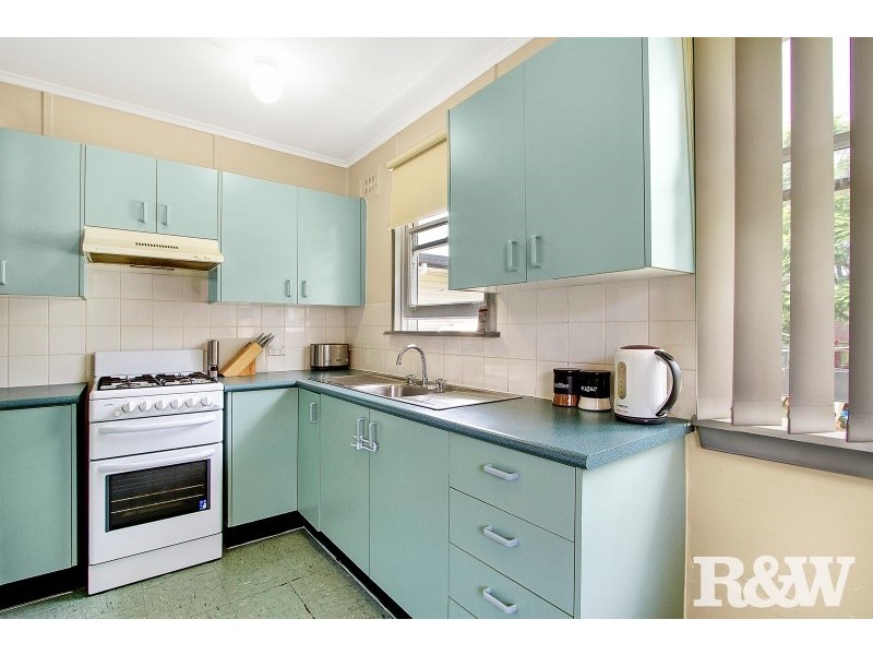 35 Feramin Avenue, Whalan NSW 2770