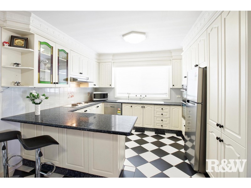 12 Fleurs Street, Minchinbury NSW 2770