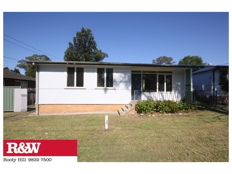 19 FORRESTER ROAD, Lethbridge Park NSW 2770