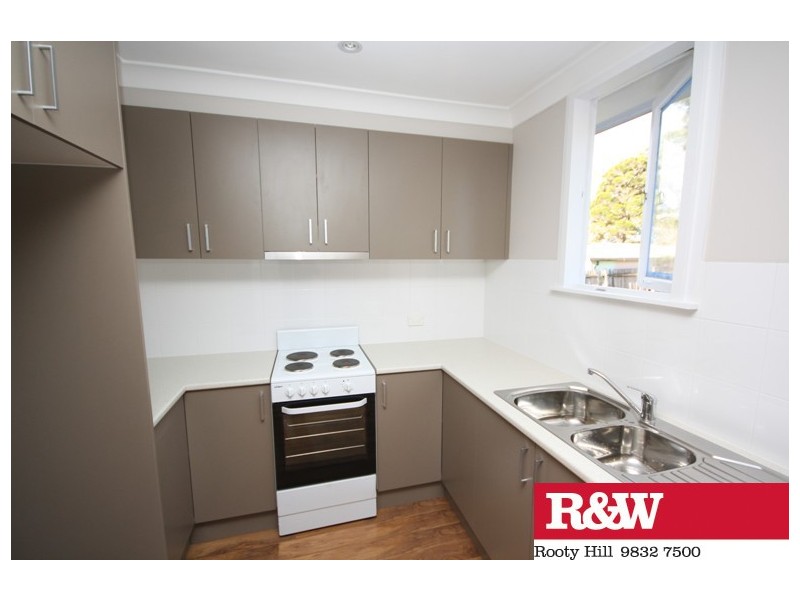 19 FORRESTER ROAD, Lethbridge Park NSW 2770