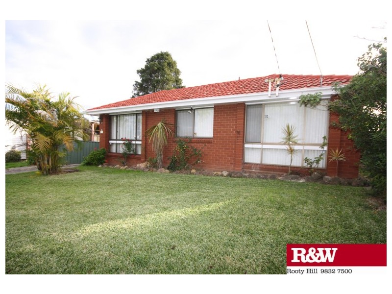 4 TRIPOLI ROAD, Fairfield West NSW 2165