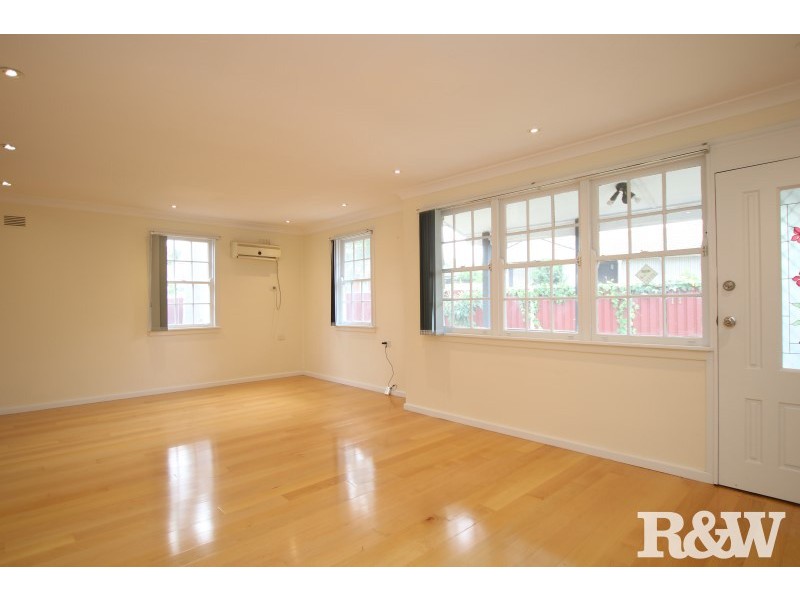 12 Dampier Place, Whalan NSW 2770