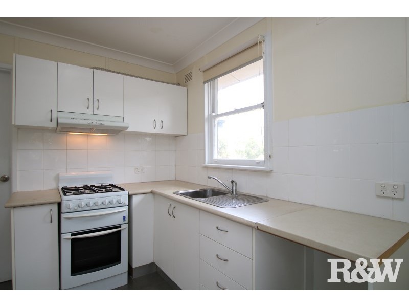 12 Dampier Place, Whalan NSW 2770