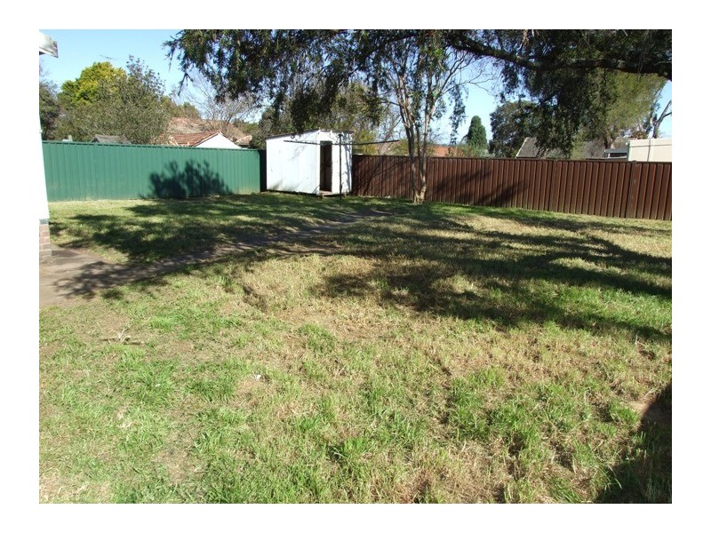 37 MAMRE ROAD, St Marys NSW 2760