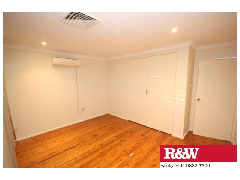 4 KAREELA AVENUE, Penrith NSW 2750