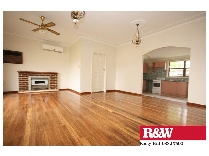 15 STAPLETON STREET, St Marys NSW 2760