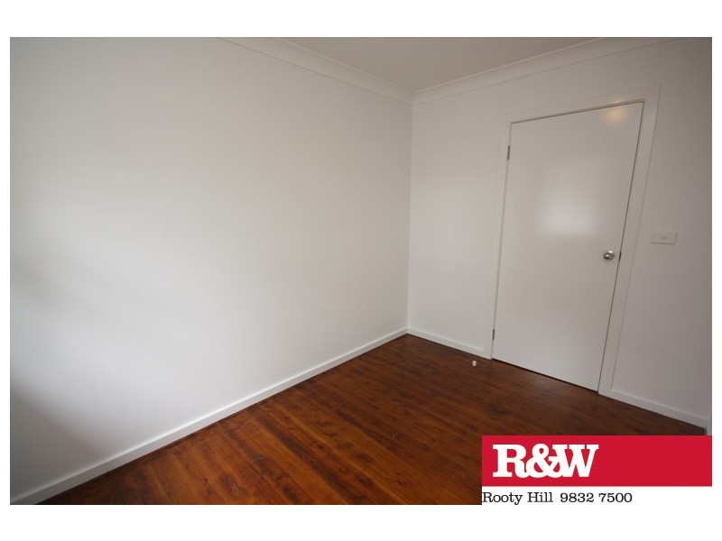 60 LUCENA AVENUE, Lethbridge Park NSW 2770