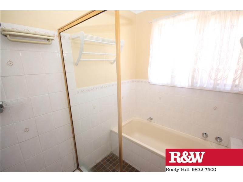 9 ROSELLA PLACE, Cranebrook NSW 2749