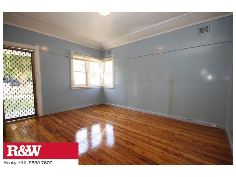 8 MINCHINBURY STREET, Eastern Creek NSW 2766