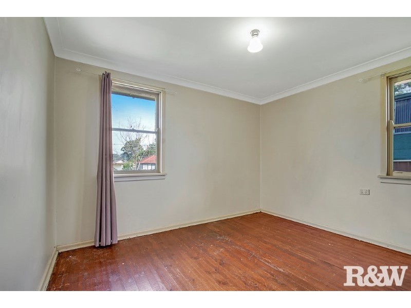 19 Leyte Avenue, Lethbridge Park NSW 2770