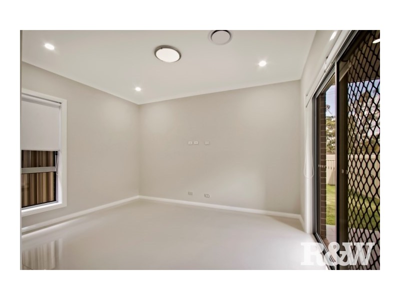 81 Carroll Crescent, Plumpton NSW 2761