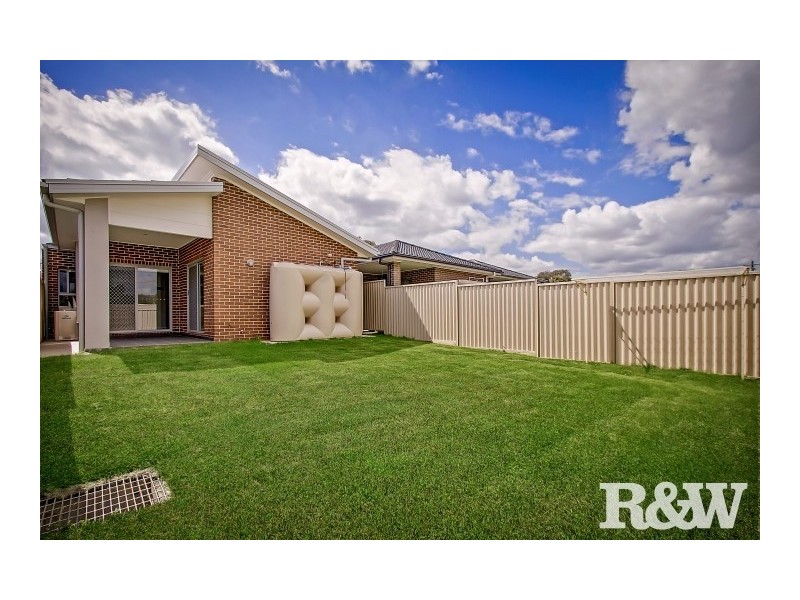 81 Carroll Crescent, Plumpton NSW 2761