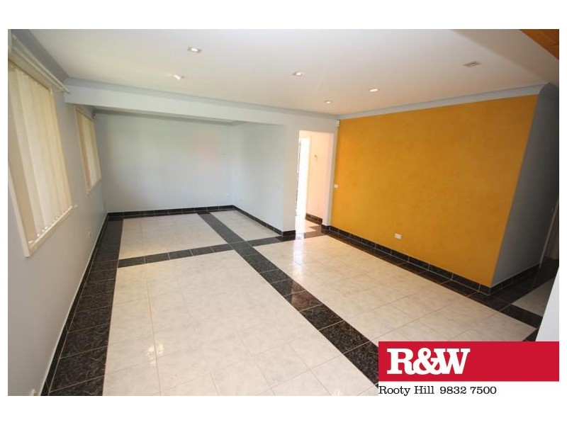 9 CHESTNUT CRESCENT, Bidwill NSW 2770