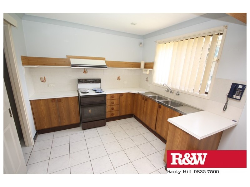 9 CHESTNUT CRESCENT, Bidwill NSW 2770