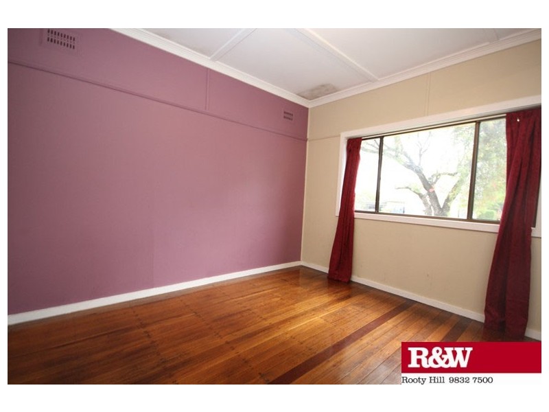 50 MAMRE ROAD, St Marys NSW 2760