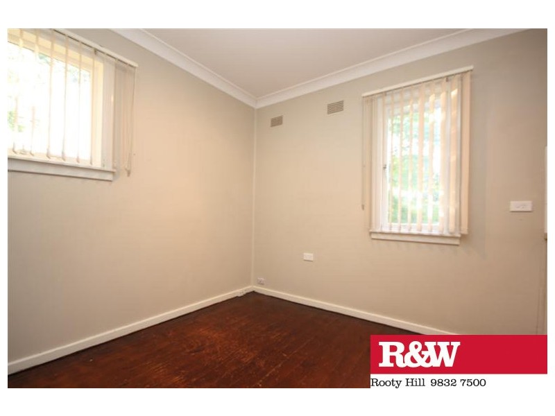 5 KISTA DAN AVENUE, Tregear NSW 2770