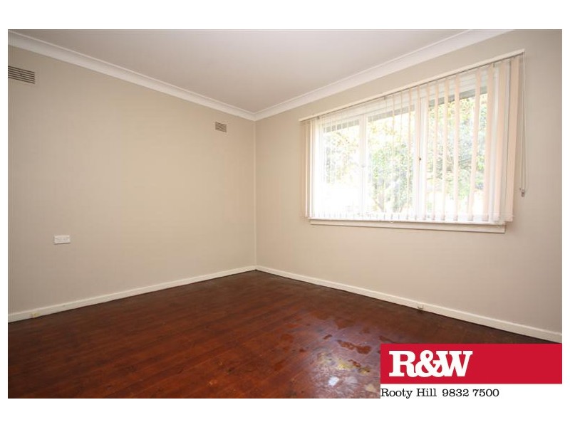 5 KISTA DAN AVENUE, Tregear NSW 2770