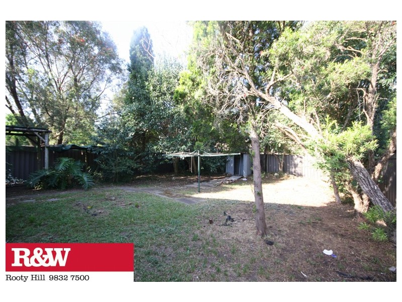 11 NORVEIGA AVENUE, Tregear NSW 2770