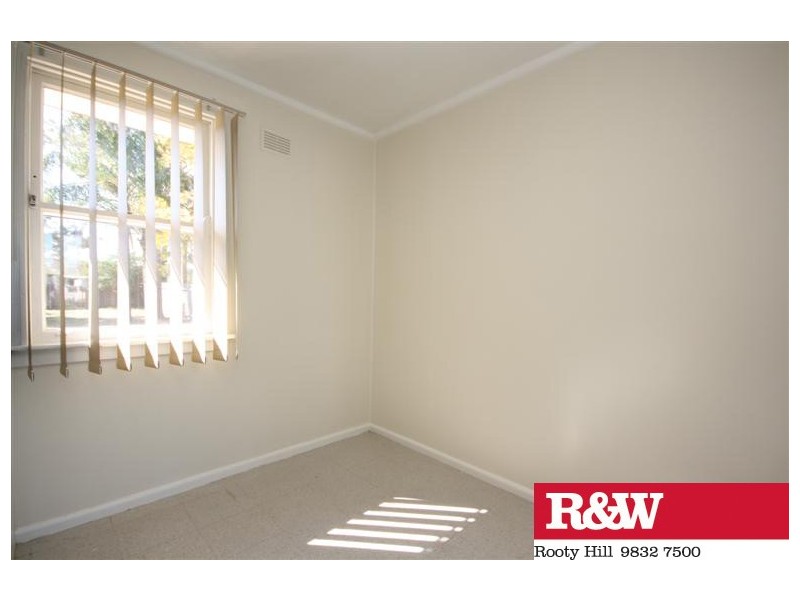 8 Cedar Crescent, North St Marys NSW 2760