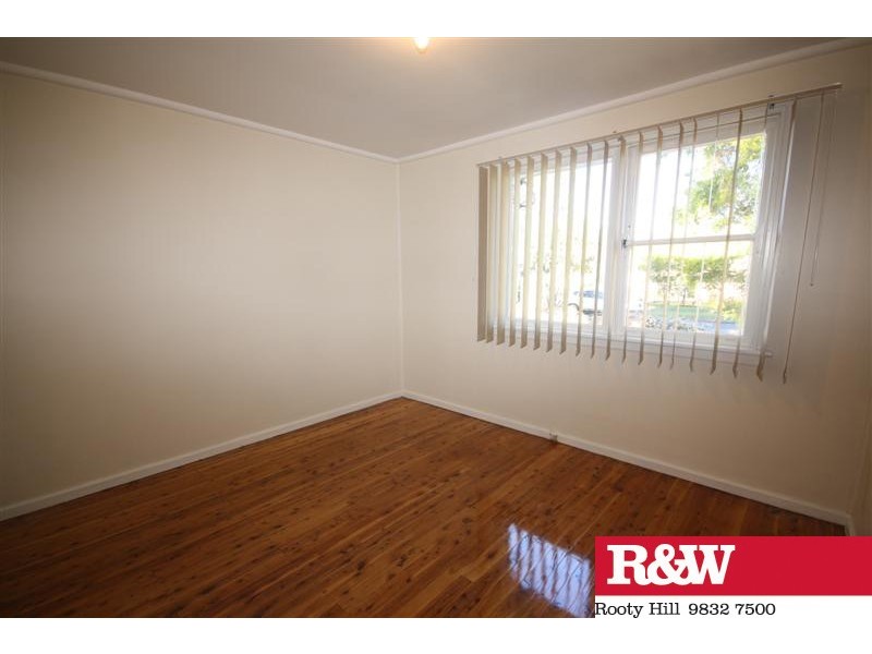 8 Cedar Crescent, North St Marys NSW 2760