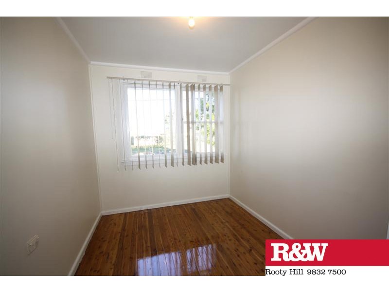 8 Cedar Crescent, North St Marys NSW 2760