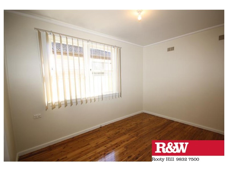 8 Cedar Crescent, North St Marys NSW 2760
