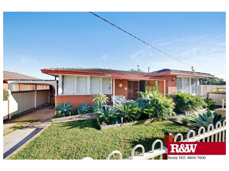 1/13 ST JOHNS ROAD, Campbelltown NSW 2560