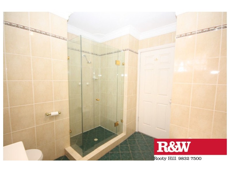 1/13 ST JOHNS ROAD, Campbelltown NSW 2560