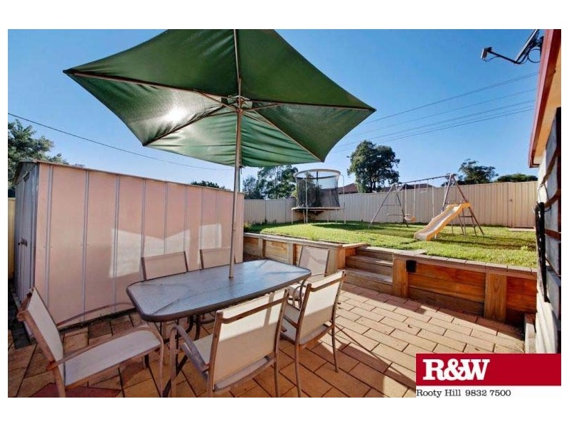 1/13 ST JOHNS ROAD, Campbelltown NSW 2560