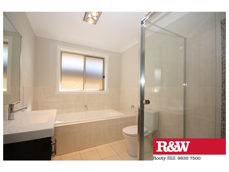 6 TWYNAM PLACE, Minto NSW 2566